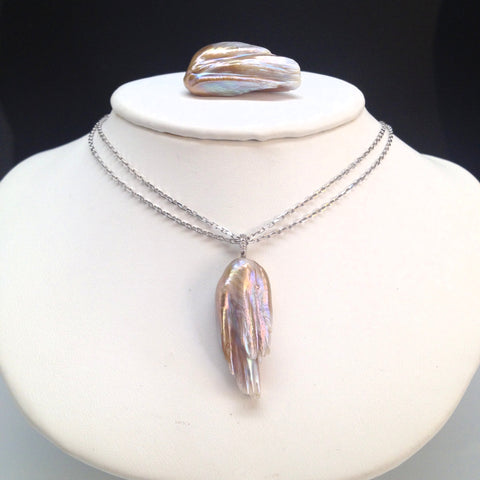 DESIGNER 16" 18K White Gold Angel Wing Freshwater Pearl Necklace w/ Diamonds